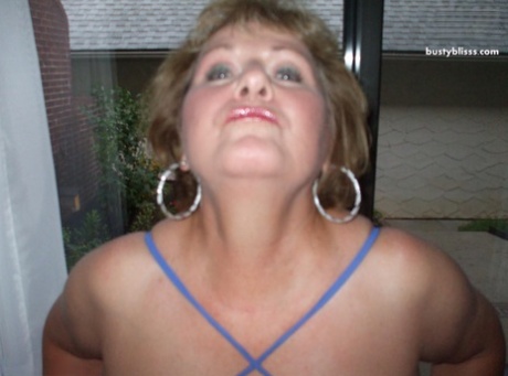 den korte hret MILF elsker stor kuk sexy img