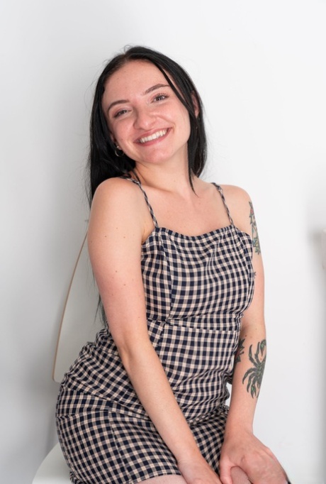 Leia Rae modello gratuito foto